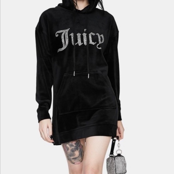 Juicy Couture Tops - JUICY couture NWT velour bling hoodie. size S
